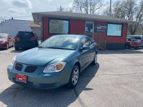 2009 Pontiac G5 for sale at Big Red Auto Sales in Papillion NE