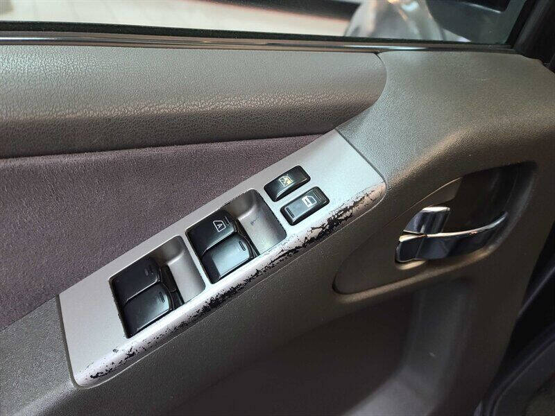 2006 Nissan Pathfinder SE