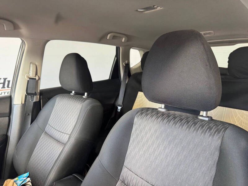 2019 Nissan Rogue S