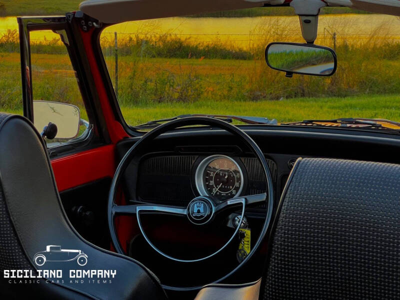 1971 Volkswagen Super Beetle