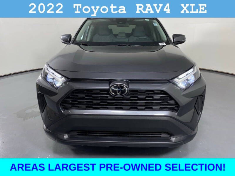 Used 2022 Toyota RAV4 XLE with VIN 2T3W1RFV3NC174180 for sale in Lighthouse Point, FL