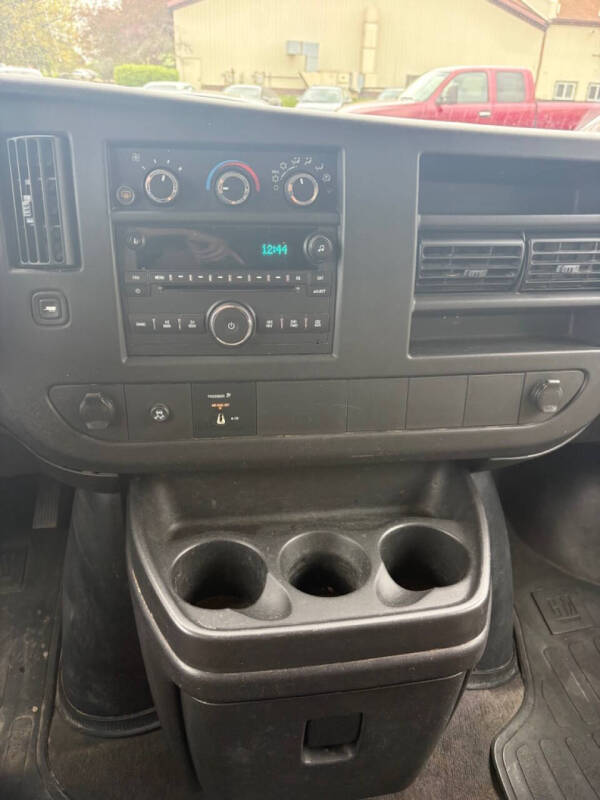 2008 GMC Savana LS 3500