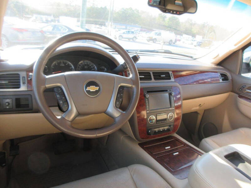 2014 Chevrolet Suburban LTZ