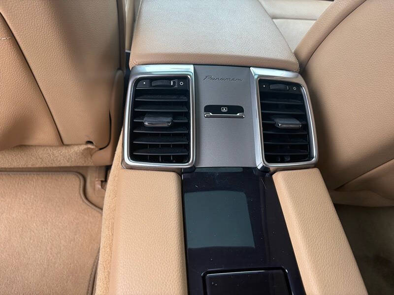 2012 Porsche Panamera S Hybrid