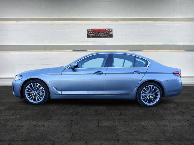 2022 BMW 5 Series 530i