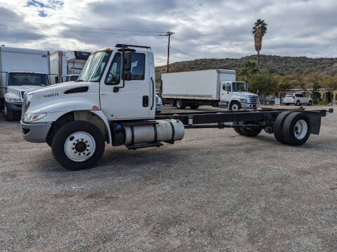 2019 International 4300 24 ft Cab Chassis(CDL)