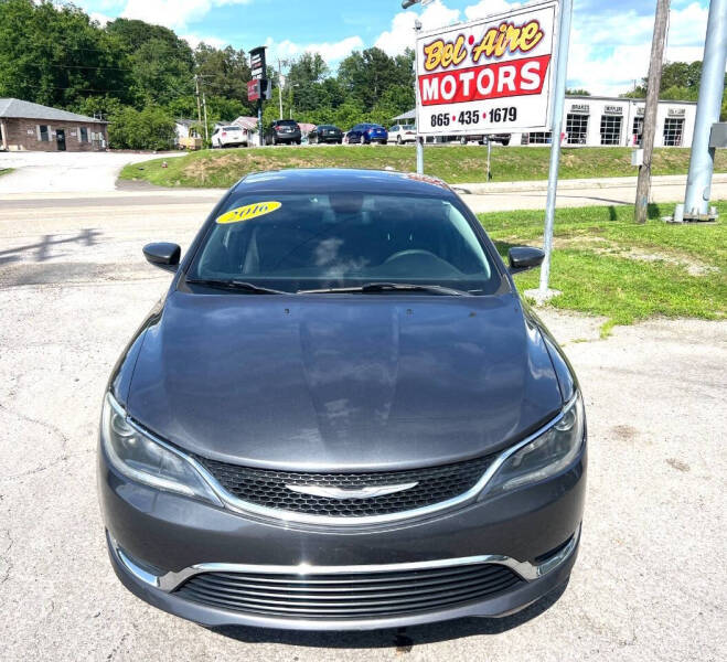2016 Chrysler 200 Limited