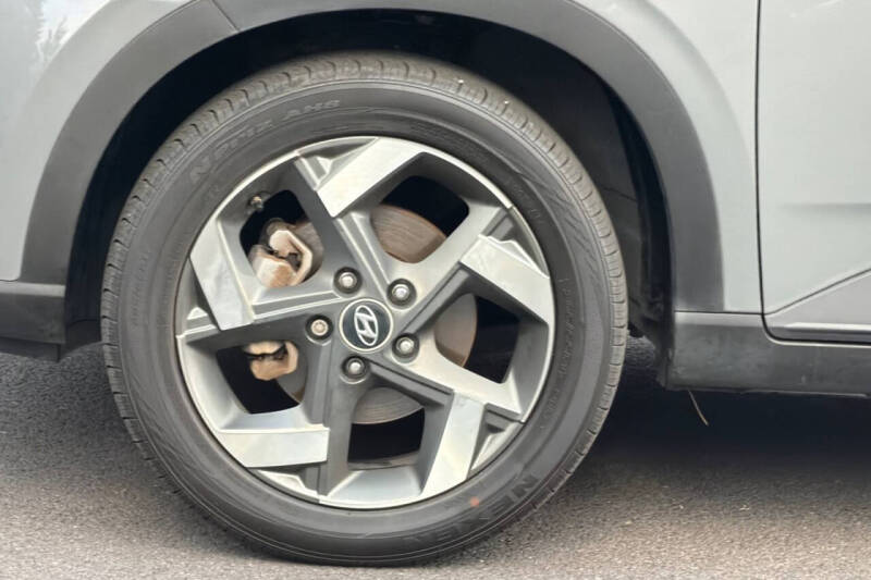 2023 Hyundai Venue SEL