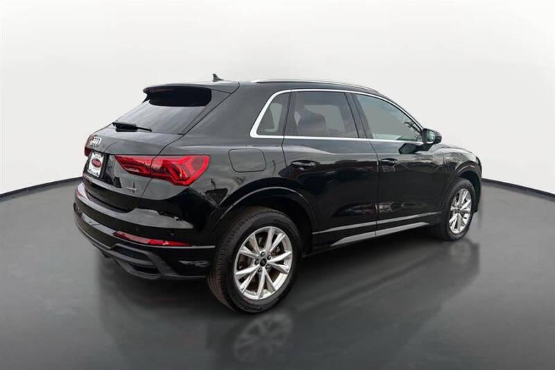 2024 Audi Q3 quattro S line Premium 45 TFSI