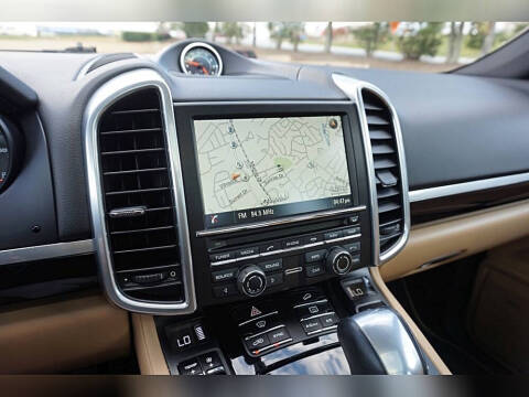 2014 Porsche Cayenne Platinum