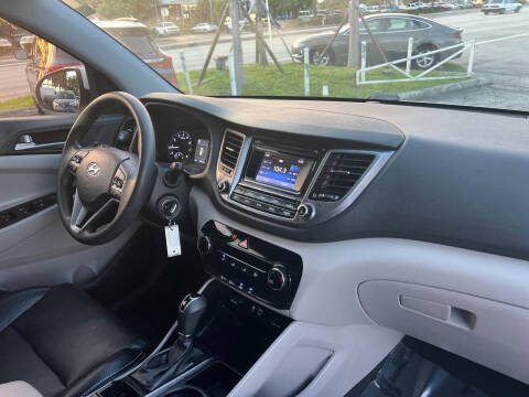 2018 Hyundai Tucson SE