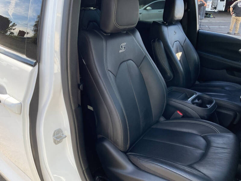 2020 Chrysler Pacifica Launch Edition