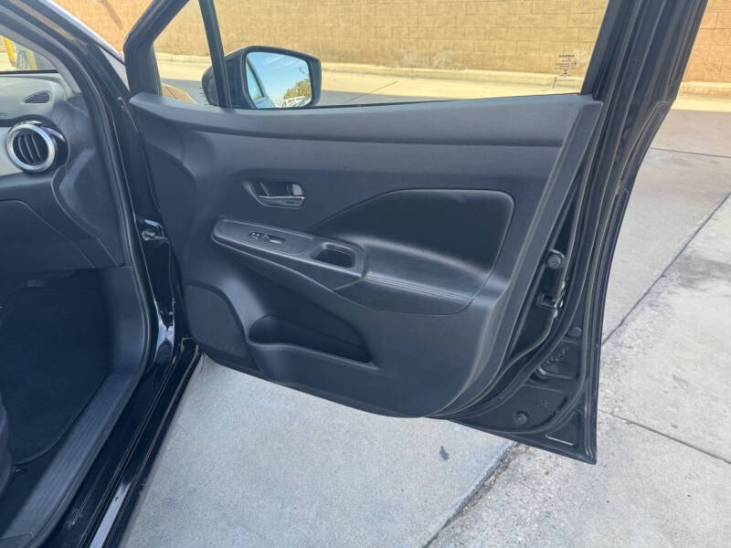 2020 Nissan Versa SV