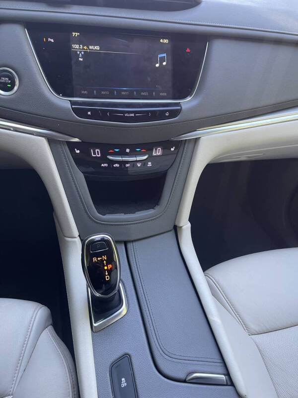 2018 Cadillac XT5 Luxury