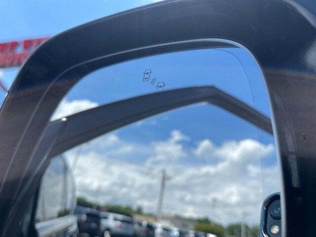 2023 Nissan Armada 18