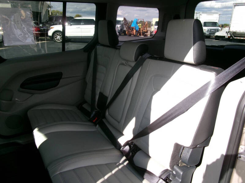 2020 Ford Transit Connect Titanium