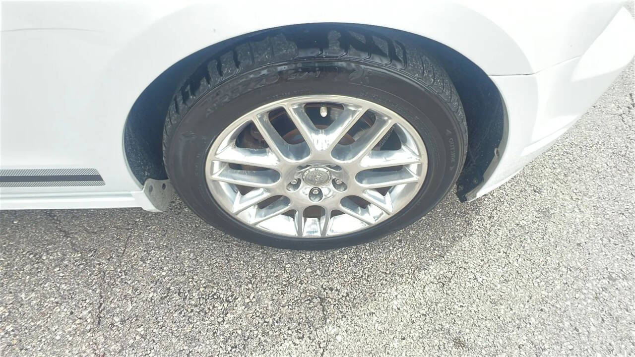 White 2014 Ford Mustang V6 Premium V6 Premium 2dr Fastback 24