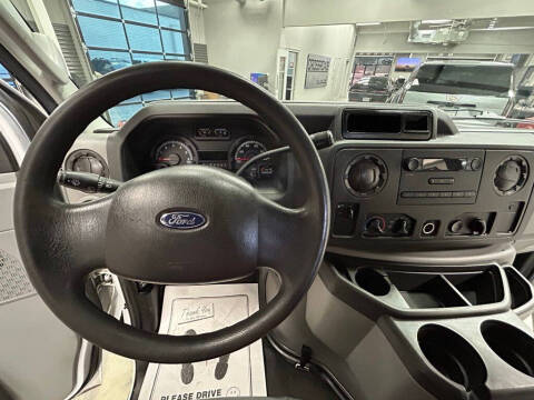 2011 Ford E-Series E-350 SD