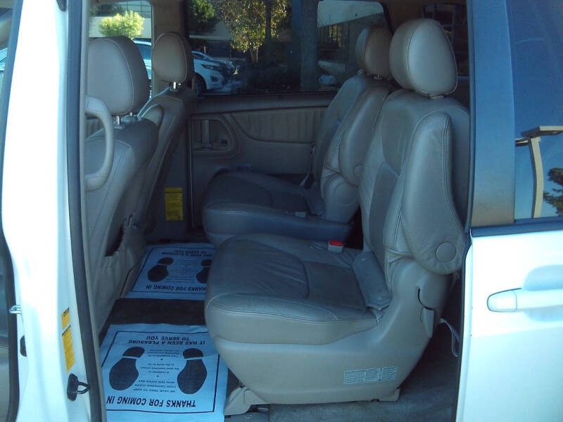 2006 Toyota Sienna XLE Limited 7 Passenger