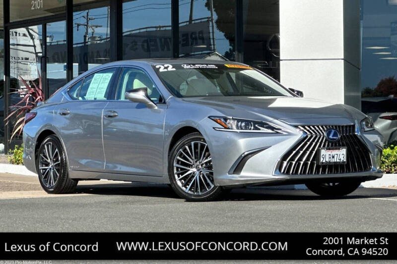 2022 Lexus ES 300h
