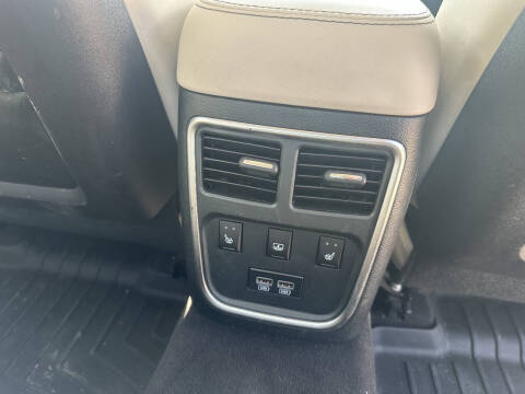 2016 Chrysler 300 C
