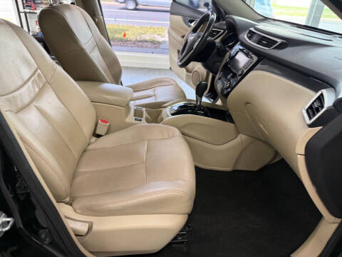 2016 Nissan Rogue SV