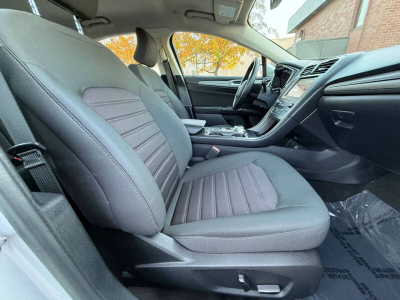 2019 Ford Fusion Hybrid SE