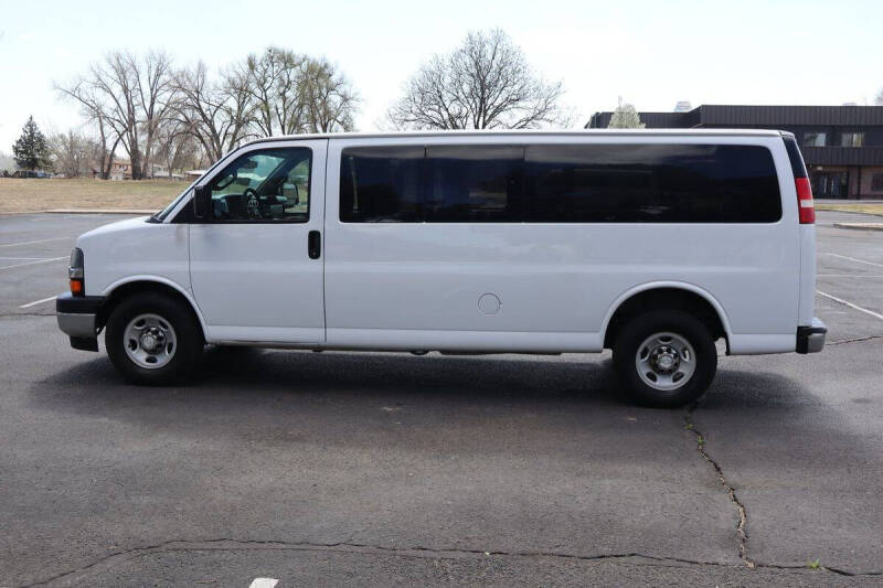 2017 Chevrolet Express LT 3500