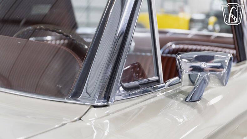 1966 Ford Thunderbird