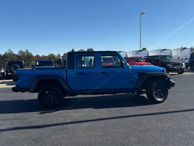 2020 Jeep Gladiator Sport