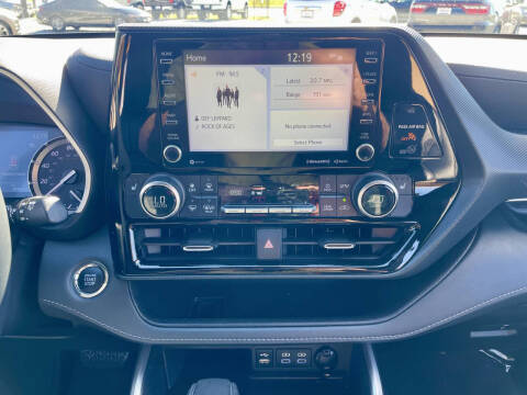 2022 Toyota Highlander XSE