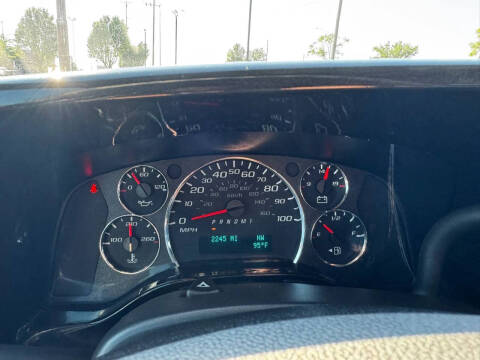 2025 Chevrolet Express 2500