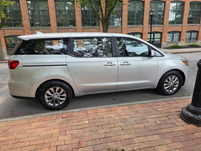 2020 Kia Sedona L