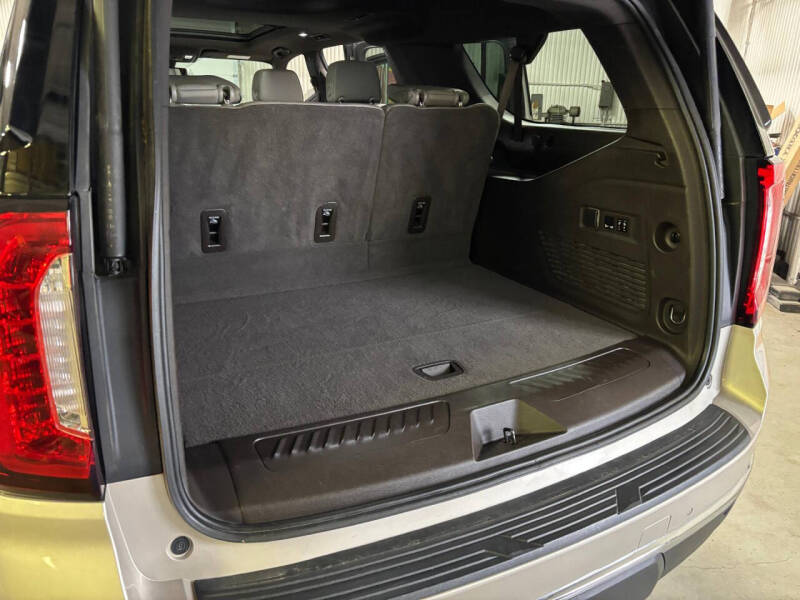 2022 GMC Yukon XL SLT