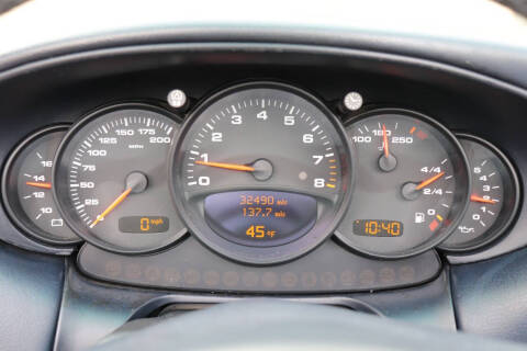 2003 Porsche 911 Carrera 4