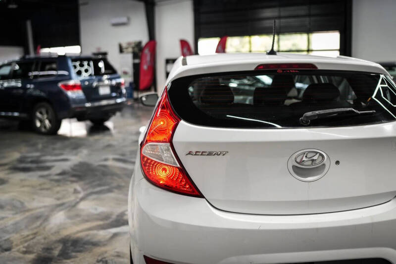 2016 Hyundai Accent SE