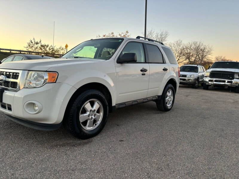 2012 Ford Escape XLT photo 4