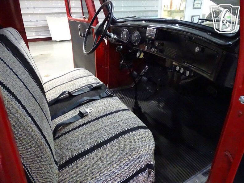 1952 International I-110
