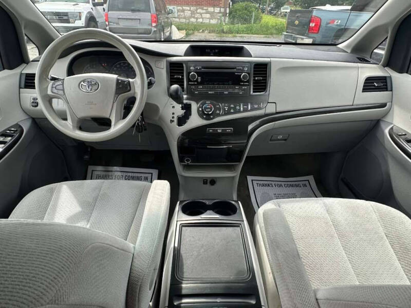 2014 Toyota Sienna