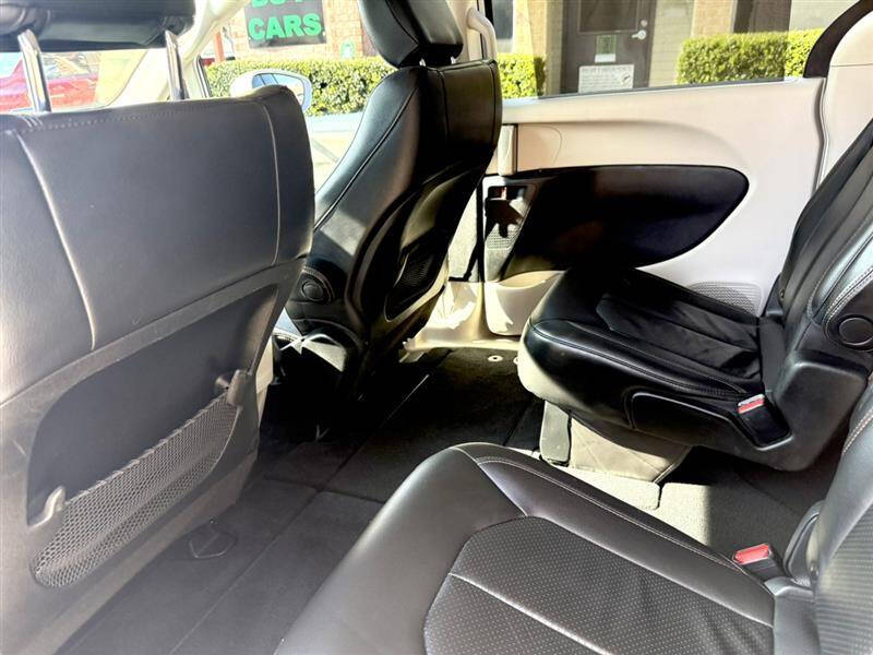 2020 Chrysler Pacifica Touring L