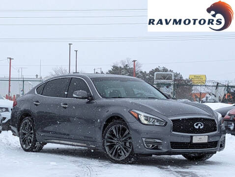 2018 Infiniti Q70L for sale at RAVMOTORS- Burnsville in Burnsville MN