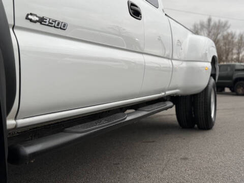 2002 Chevrolet Silverado 3500 LS