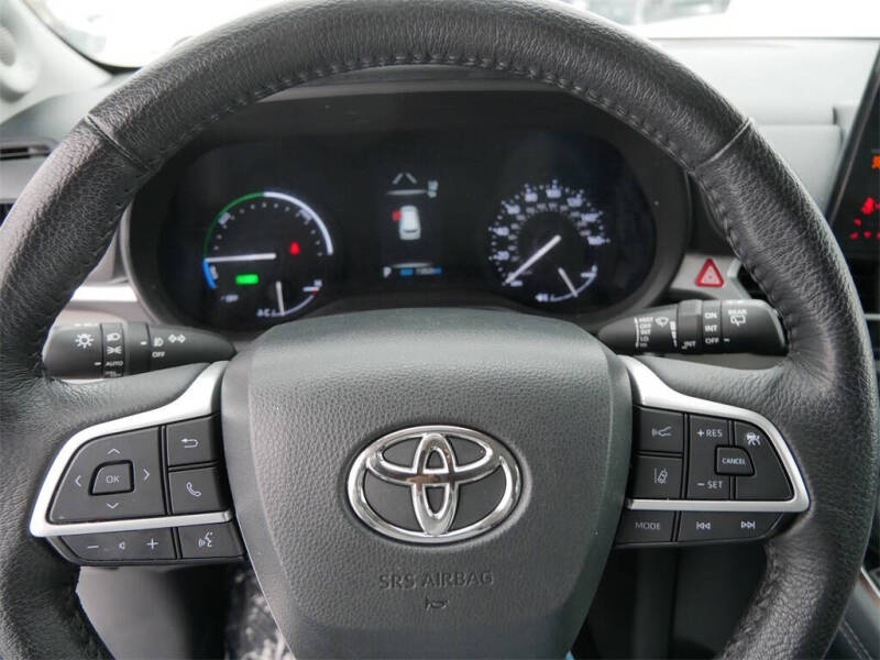 2023 Toyota Sienna XLE 7-Passenger