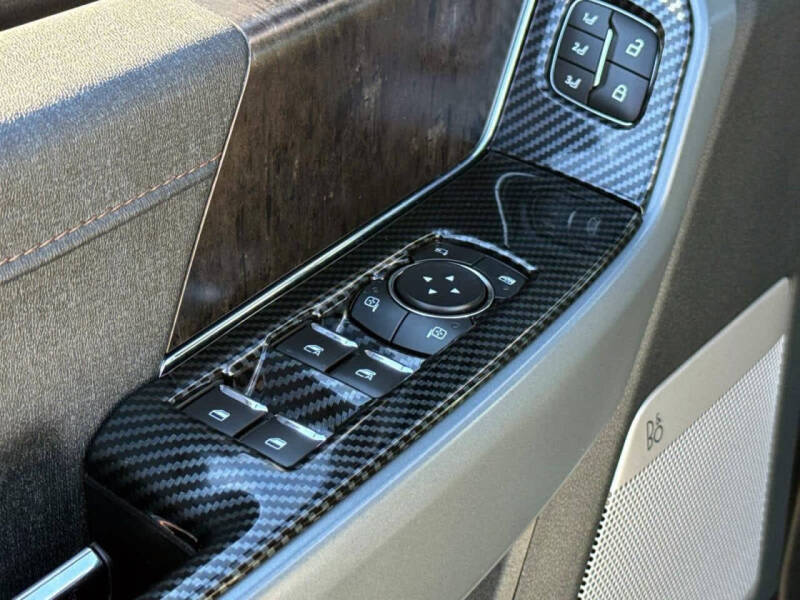 2022 Ford F-150 Lightning Lariat