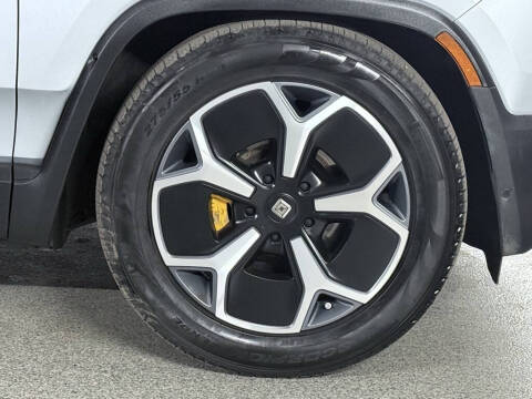 2022 Rivian R1T Adventure