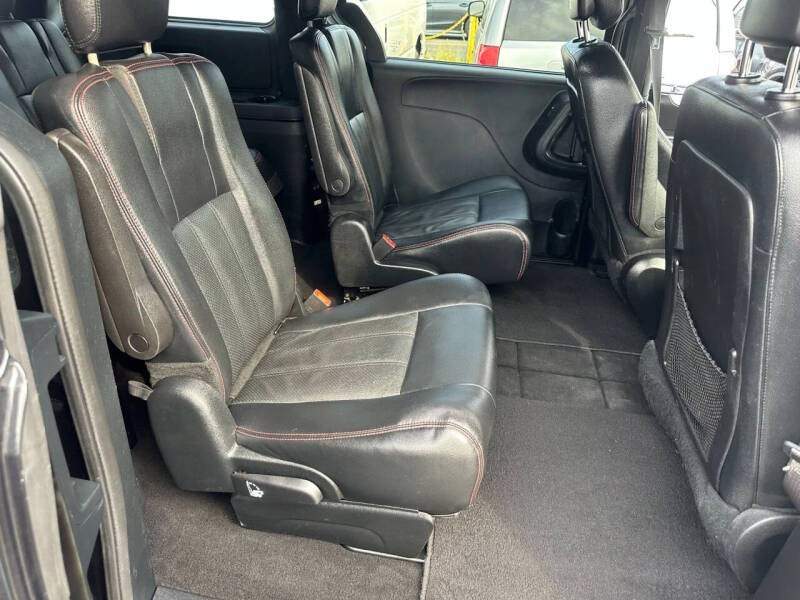 2016 Dodge Grand Caravan R/T