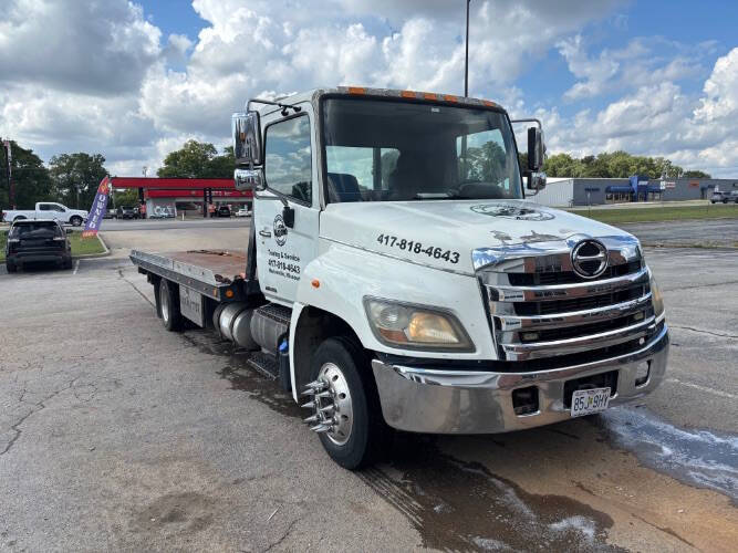 2011 Hino 268A