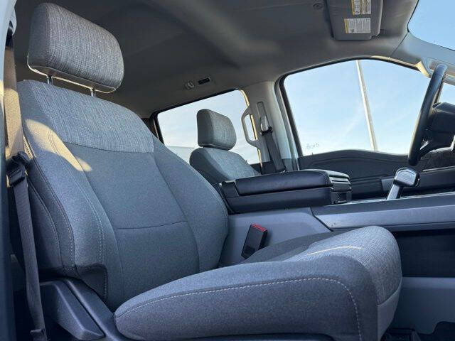 2023 Ford F-150 Lightning XLT