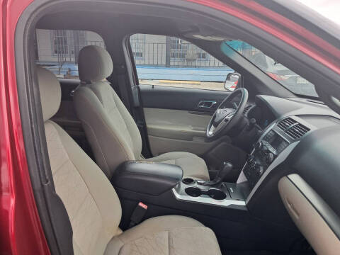2015 Ford Explorer