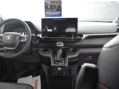 2025 Toyota Sienna XSE 7-Passenger